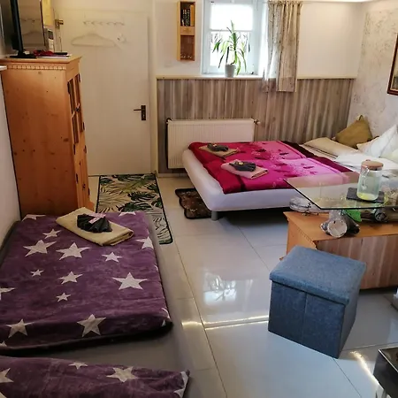 Kleines Im Eichenwaeldchen, 1 Kueche Bad Appartement Friedrichsgrun