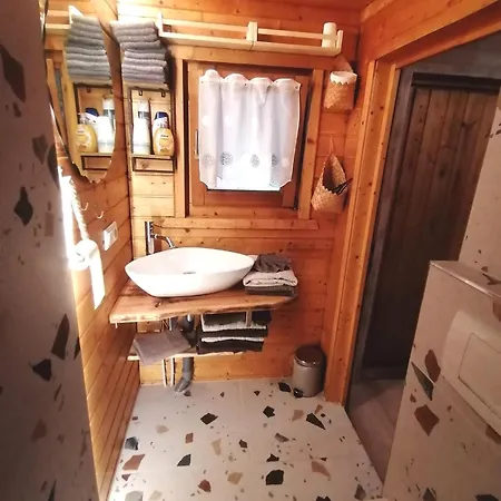 Apartamento Kleines Im Eichenwaeldchen, 1 Kueche Bad Friedrichsgrun